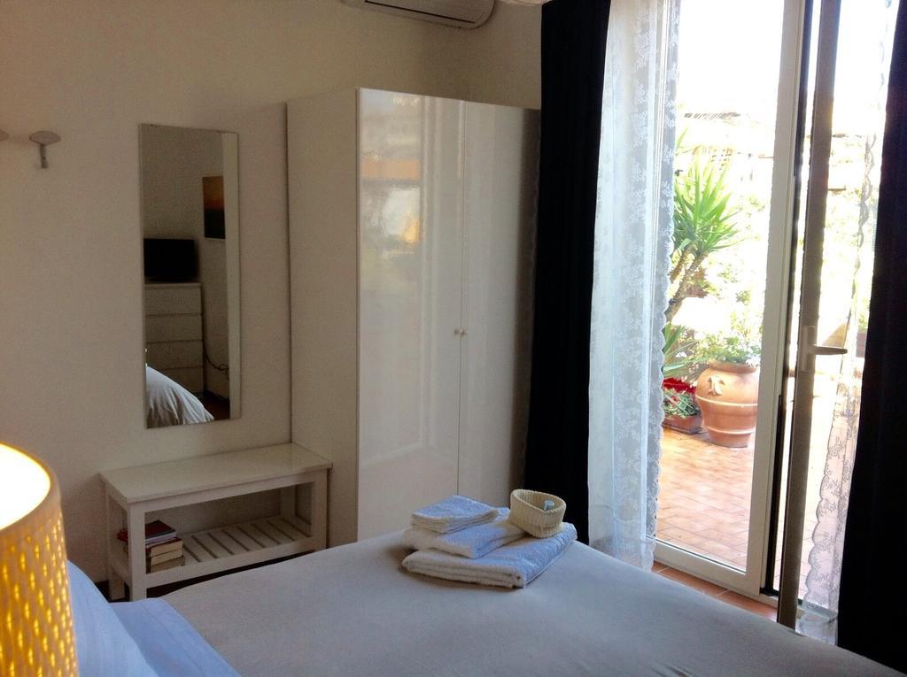 Bed and Breakfast Terrazza Duomo Neapel Exterior foto