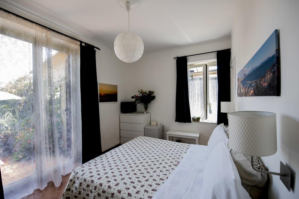 Bed and Breakfast Terrazza Duomo Neapel Exterior foto