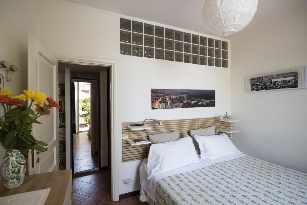Bed and Breakfast Terrazza Duomo Neapel Exterior foto