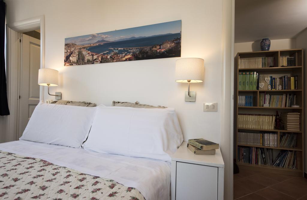 Bed and Breakfast Terrazza Duomo Neapel Exterior foto