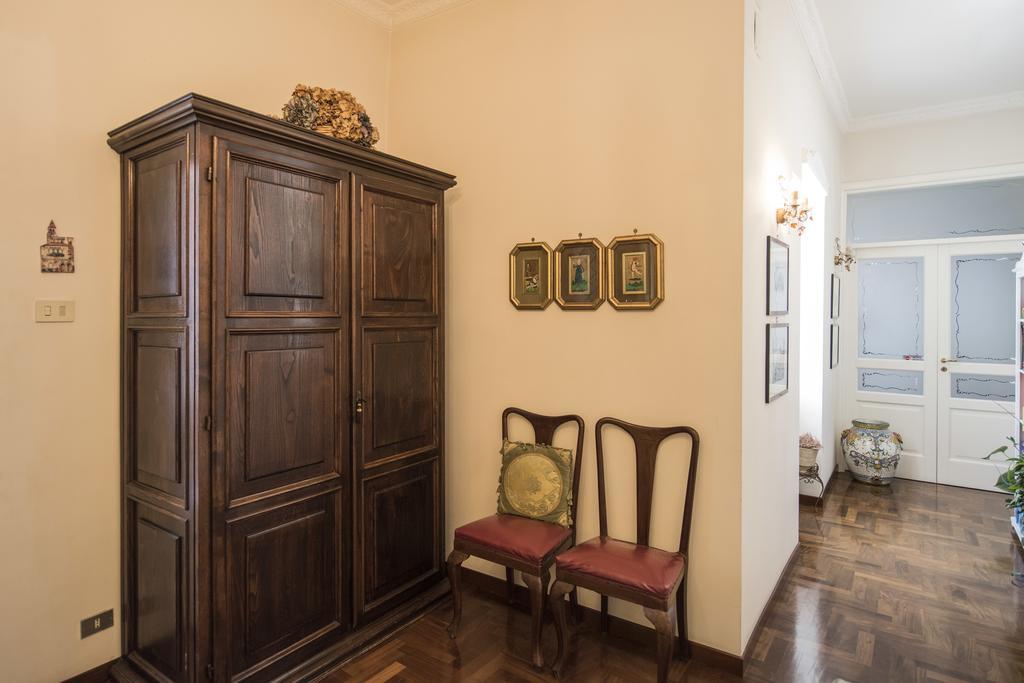 Bed and Breakfast Terrazza Duomo Neapel Exterior foto